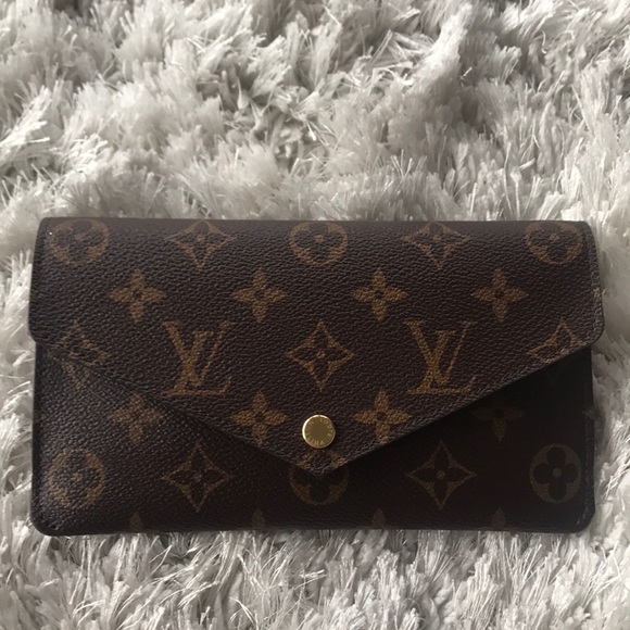 Louis Vuitton Handbags - Louis Vuitton wallet